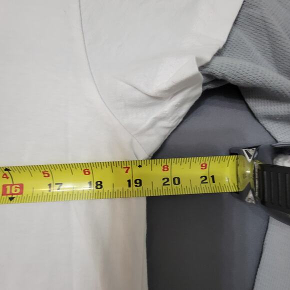 Canvas Layered Moose Graphic Tee White Gray Long Sleeve Men’s Medium - Picture 4 of 7